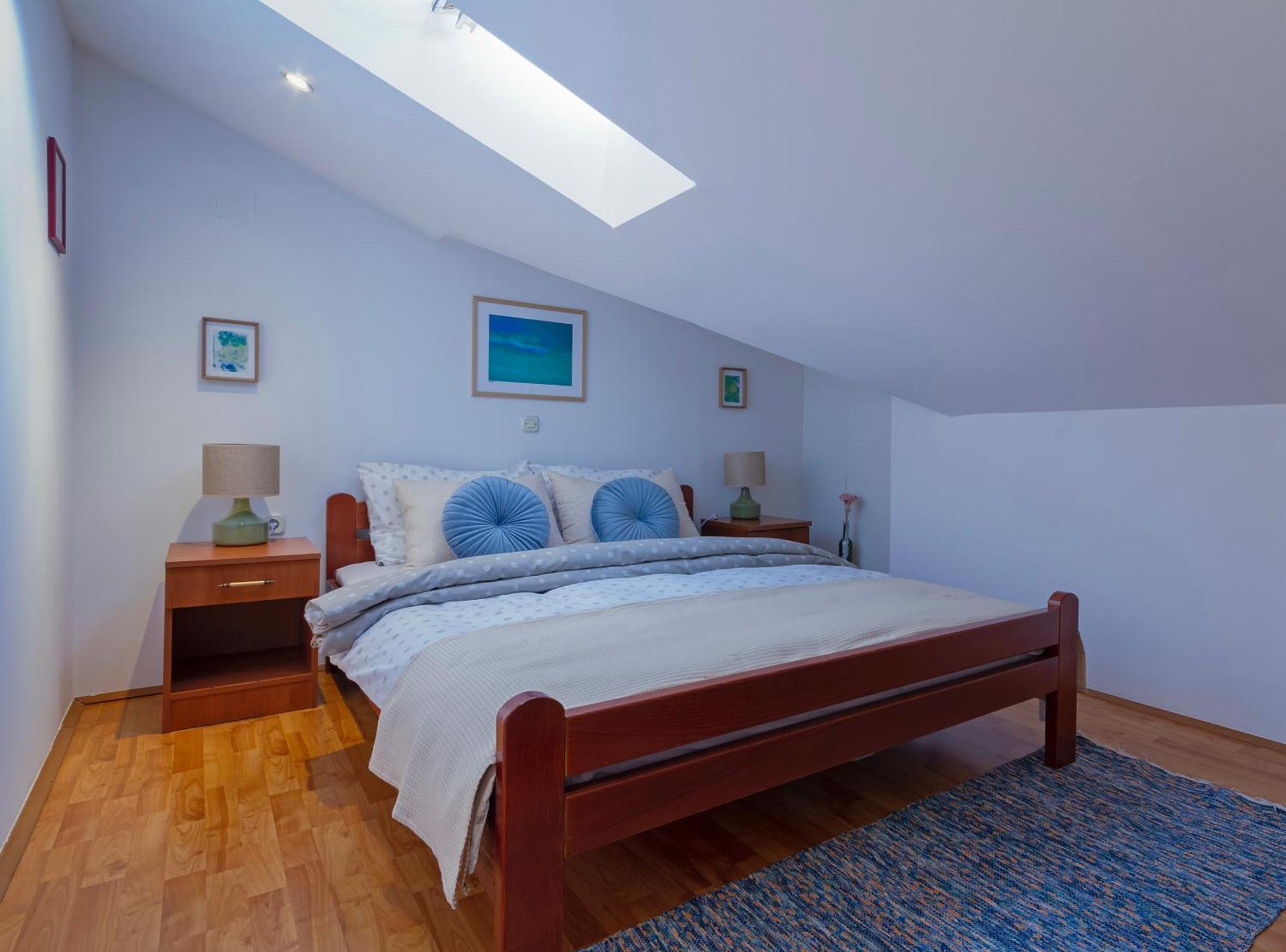 Amu Apartment